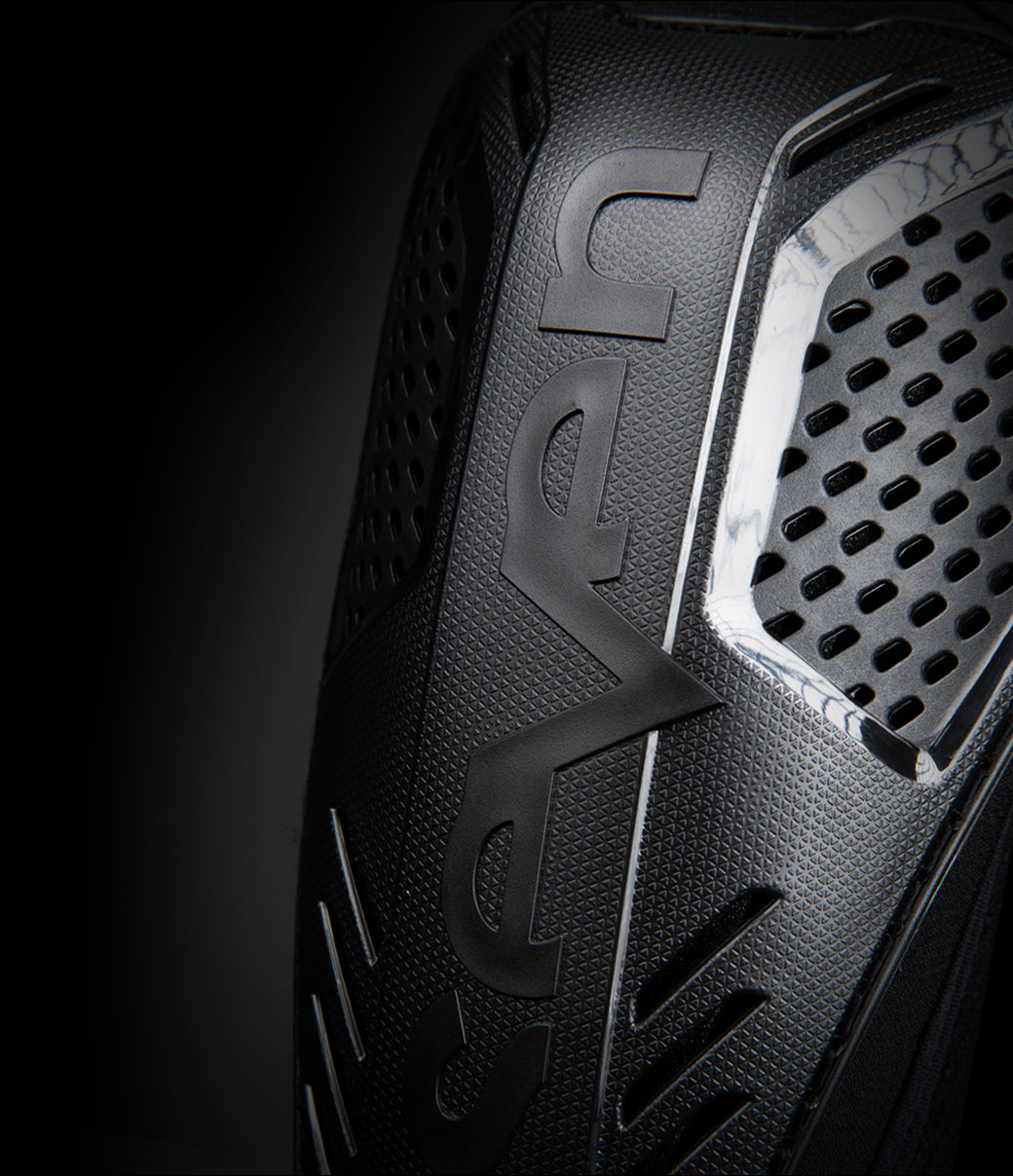 Stratus Elbow Guards - Black